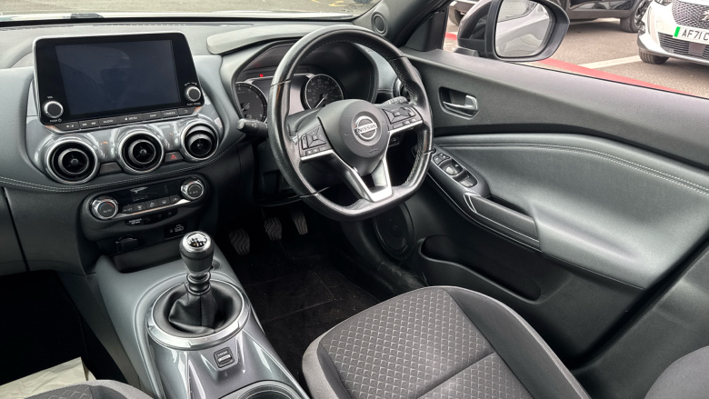 Nissan Juke 1.0 DiG-T 114 N-Connecta 5dr Petrol Hatchback